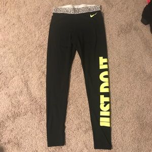 NIKE pro brushed leggings